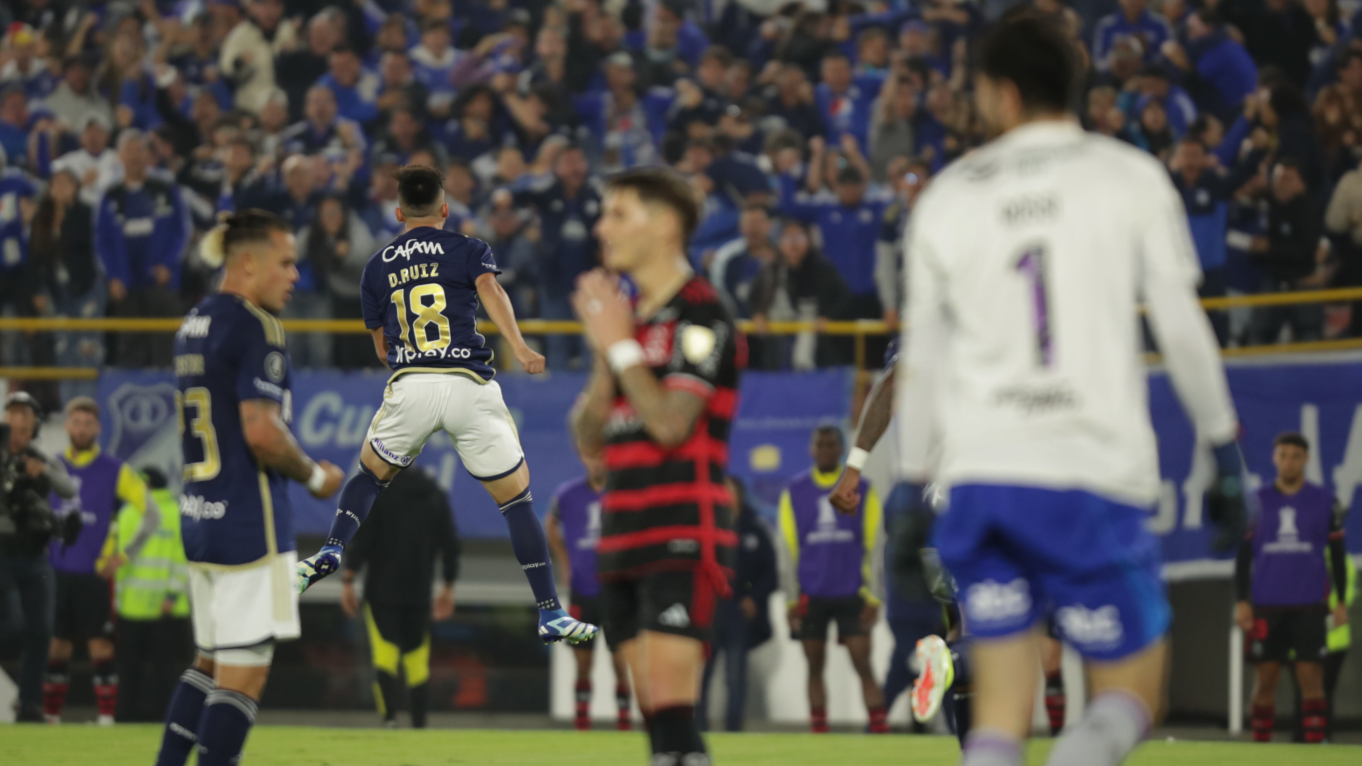 Millonarios VS Flamengo por la fecha 1 de la fase de grupos de la Copa Conmebol Libertadores en el Estadio El Campín de Bogotá