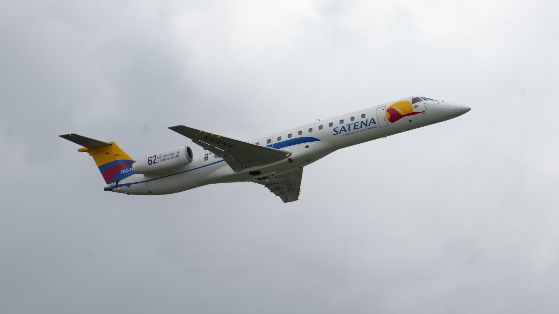 Satena suspendió temporalmente vuelos a Venezuela