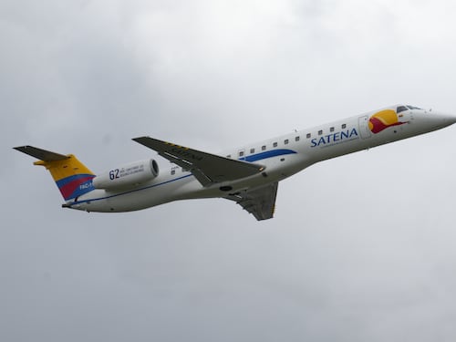 Satena anunció que también suspenderá temporalmente sus vuelos a Venezuela y esta es la razón