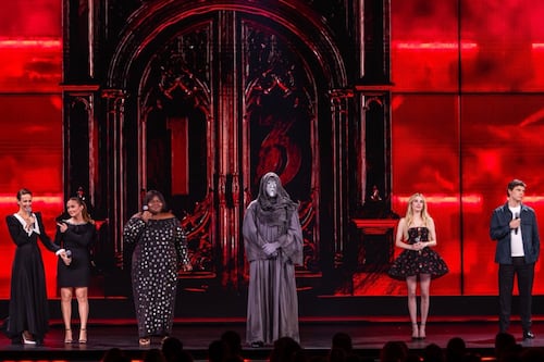 ¿El regreso de las brujas? Se filtran imágenes de la temporada 13 de American Horror Story con el cast original