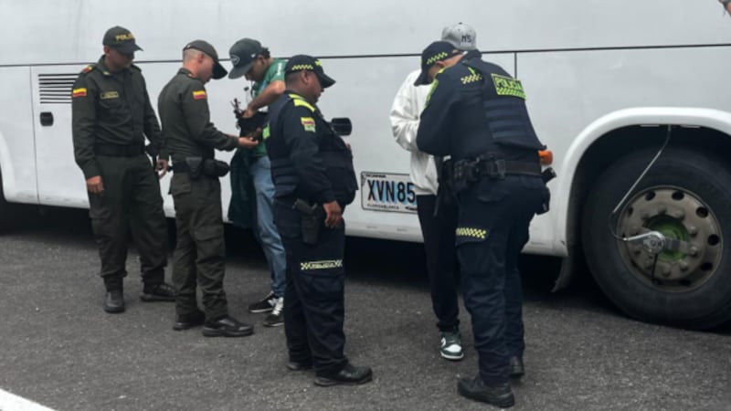 Autoridades decomisaron más de 100 armas que llevaban hinchas de Atlético Nacional al partido en Villavicencio