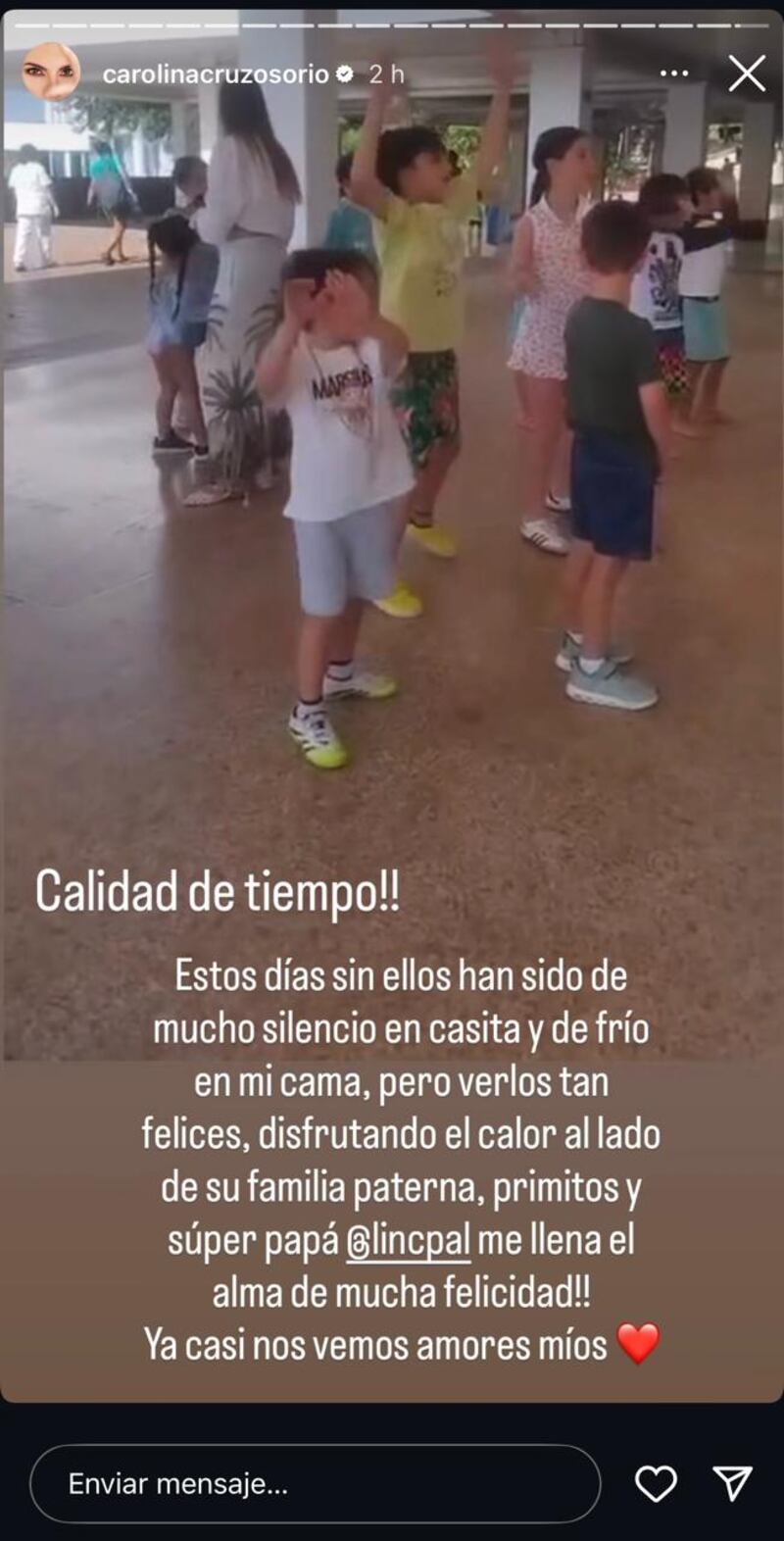 Carolina Cruz y sus hijos