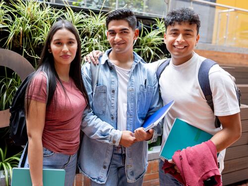 Estudiar sí es posible: así funcionan las becas que alivian los primeros semestres universitarios