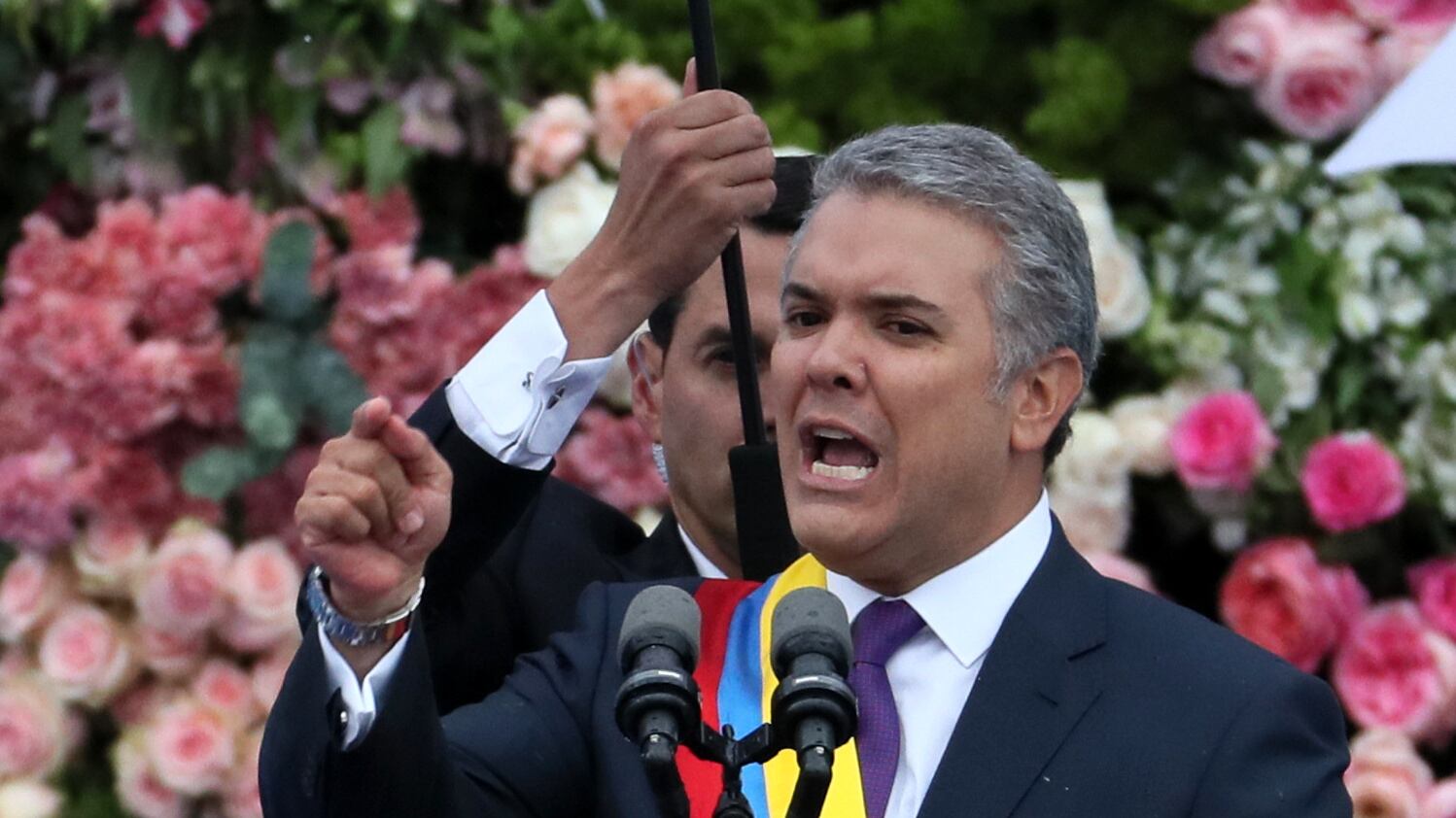El presidente de Colombia, Iván Duque, pronuncia un discurso luego de su investidura como nuevo jefe de Estado hoy, martes 7 de agosto de 2018, en la Plaza de Bolívar de Bogotá (Colombia). Iván Duque asume la presidencia del país para el periodo 2018-2022.