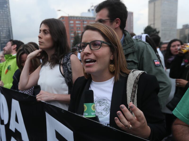 Juanita Goebertus aún no recibe el cargo en la División de las Américas de HRW y ya es criticada