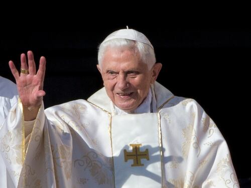 Vaticano publicará material inédito del papa Benedicto XVI previo a su muerte