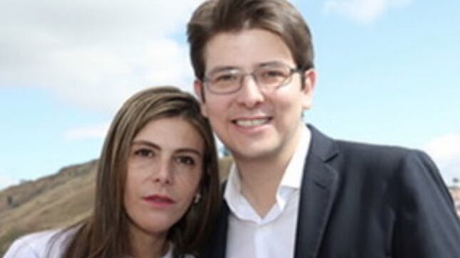 María Carolina Hoyos, hermana de Miguel Uribe, ha influido en los medios de comunicación