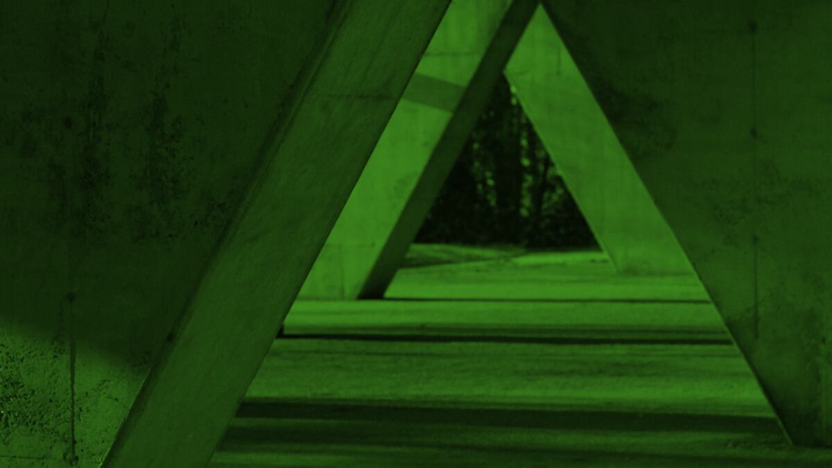 Triángulos formados por estructuras