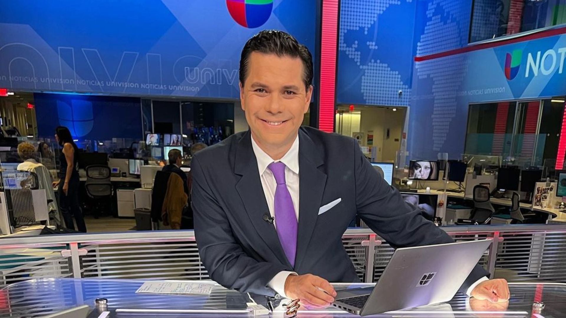 Periodista Luis Carlos Vélez