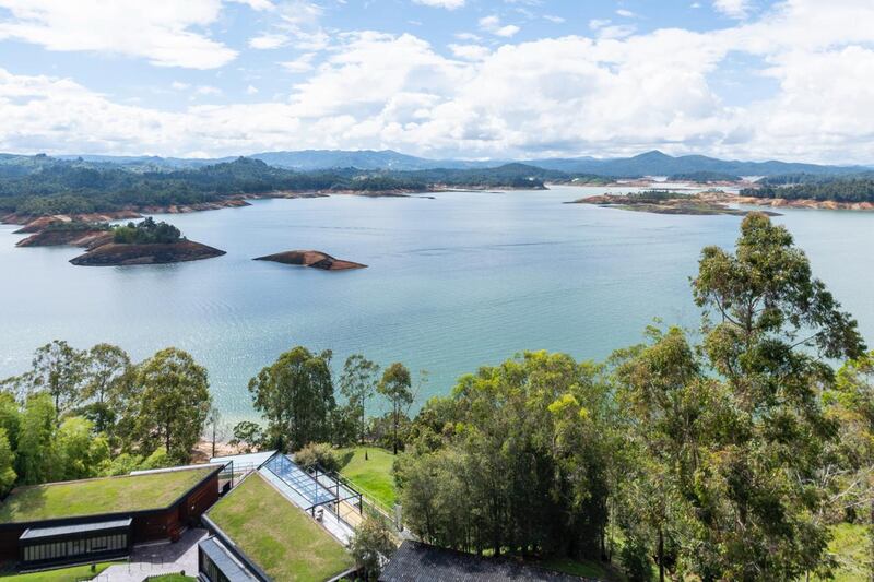 Recorrido por el Guatapé y el embalse El Peñol.