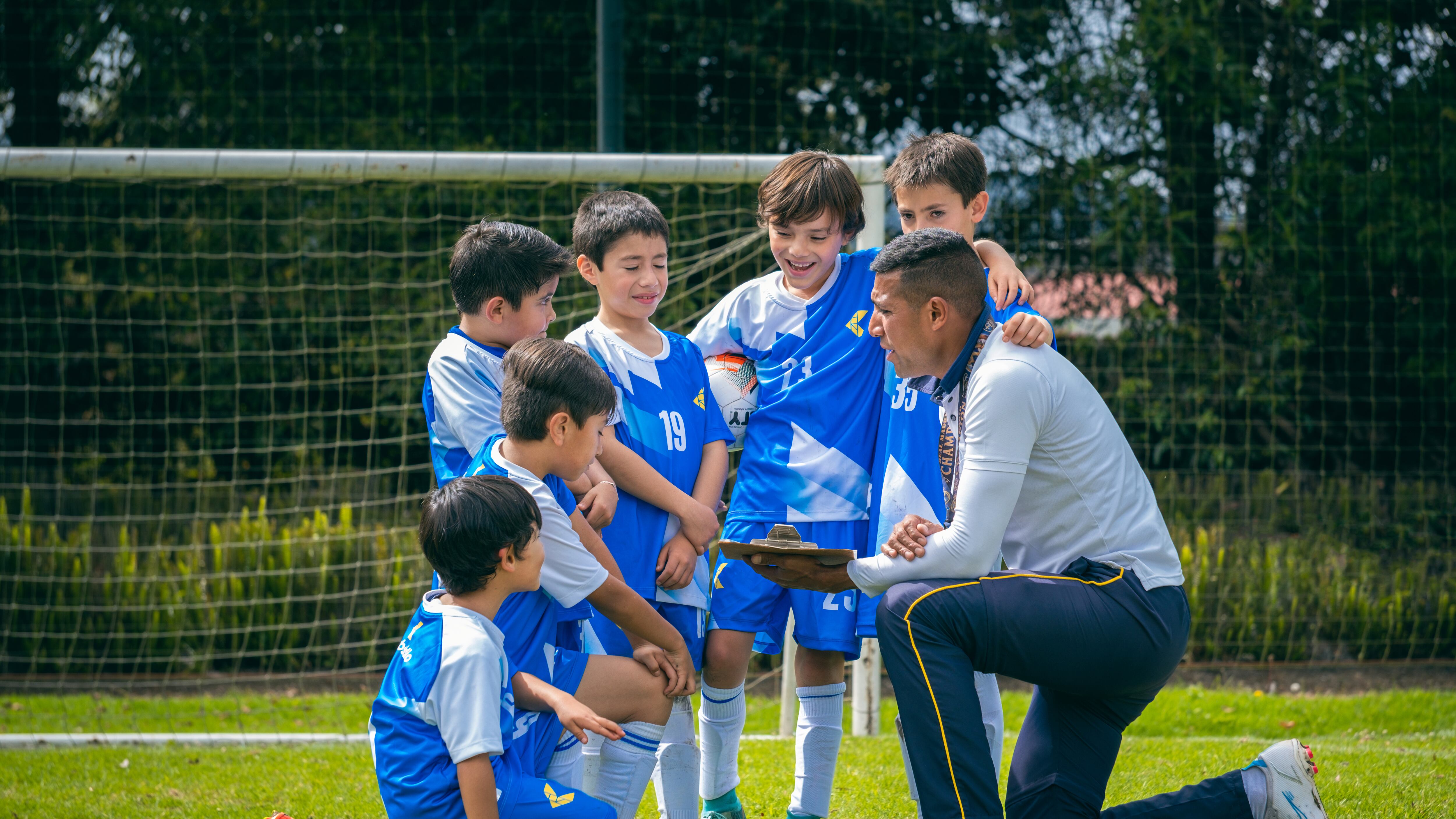 Desde el ciclismo hasta el taekwondo, la organización brinda espacios y herramientas para que las nuevas generaciones lleguen a escenarios como los Juegos Olímpicos