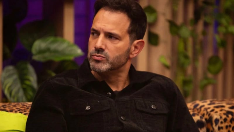 ¿Nuevo amor? Alejandro Estrada besó a un hombre en ‘La Casa de los Famosos’ y el momento se volvió viral