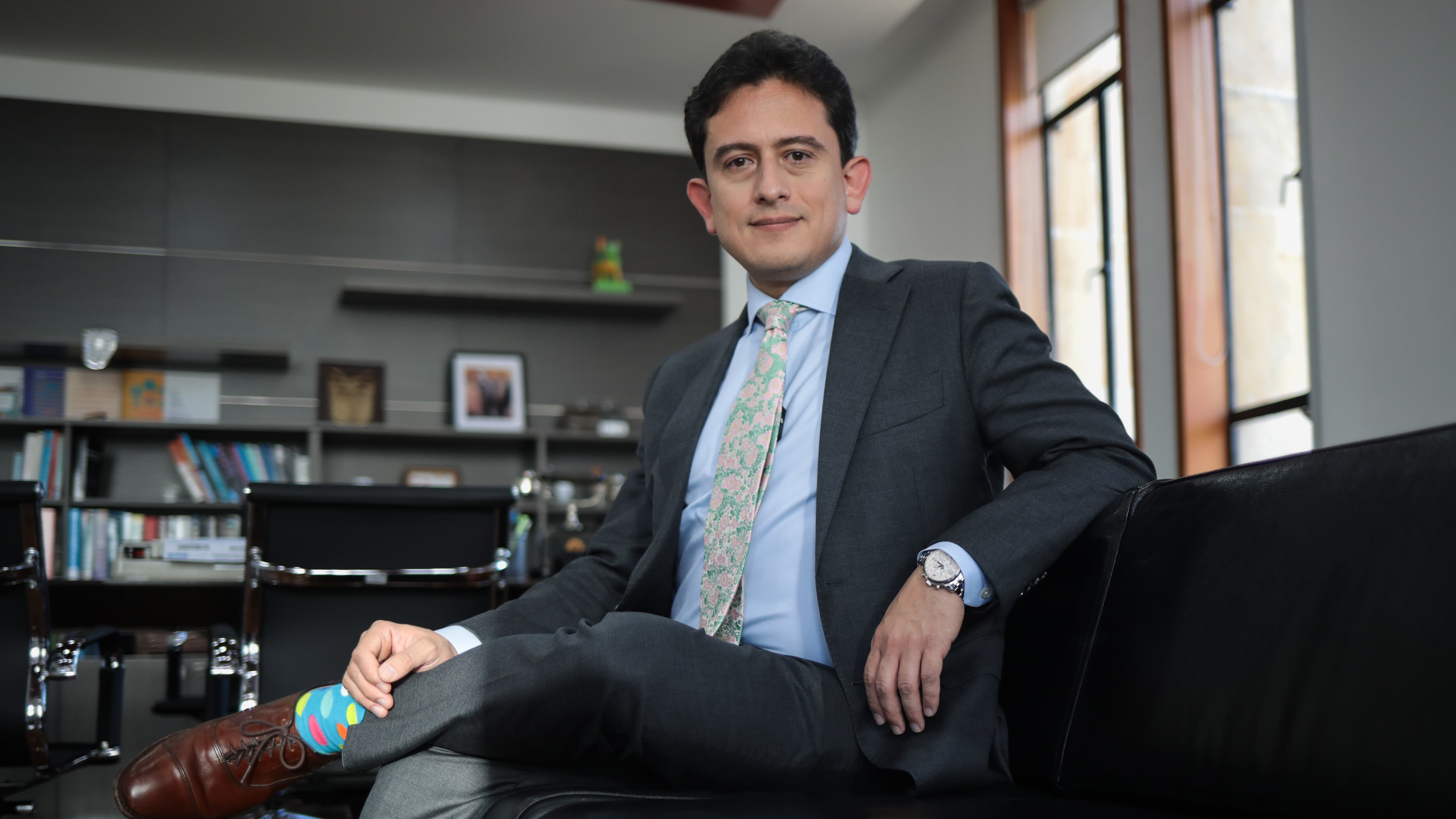 luis carlos reyes mr taxes director de la dian