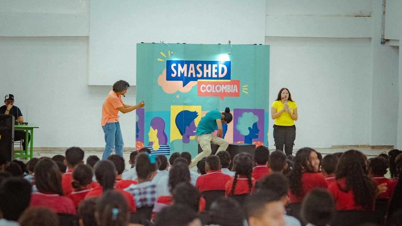 Previenen el consumo de alcohol en menores de edad durante el Carnaval de Barranquilla con obra de teatro.