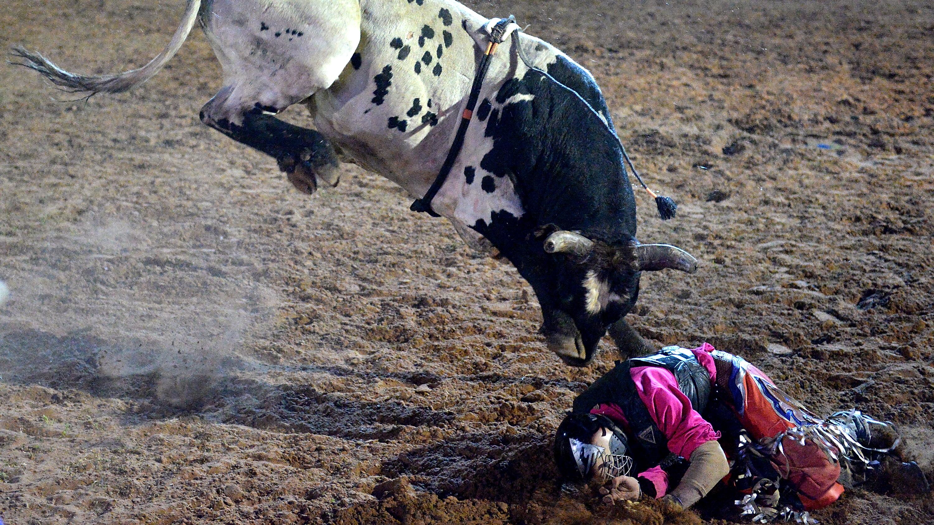Hombre muere en corrida de toros