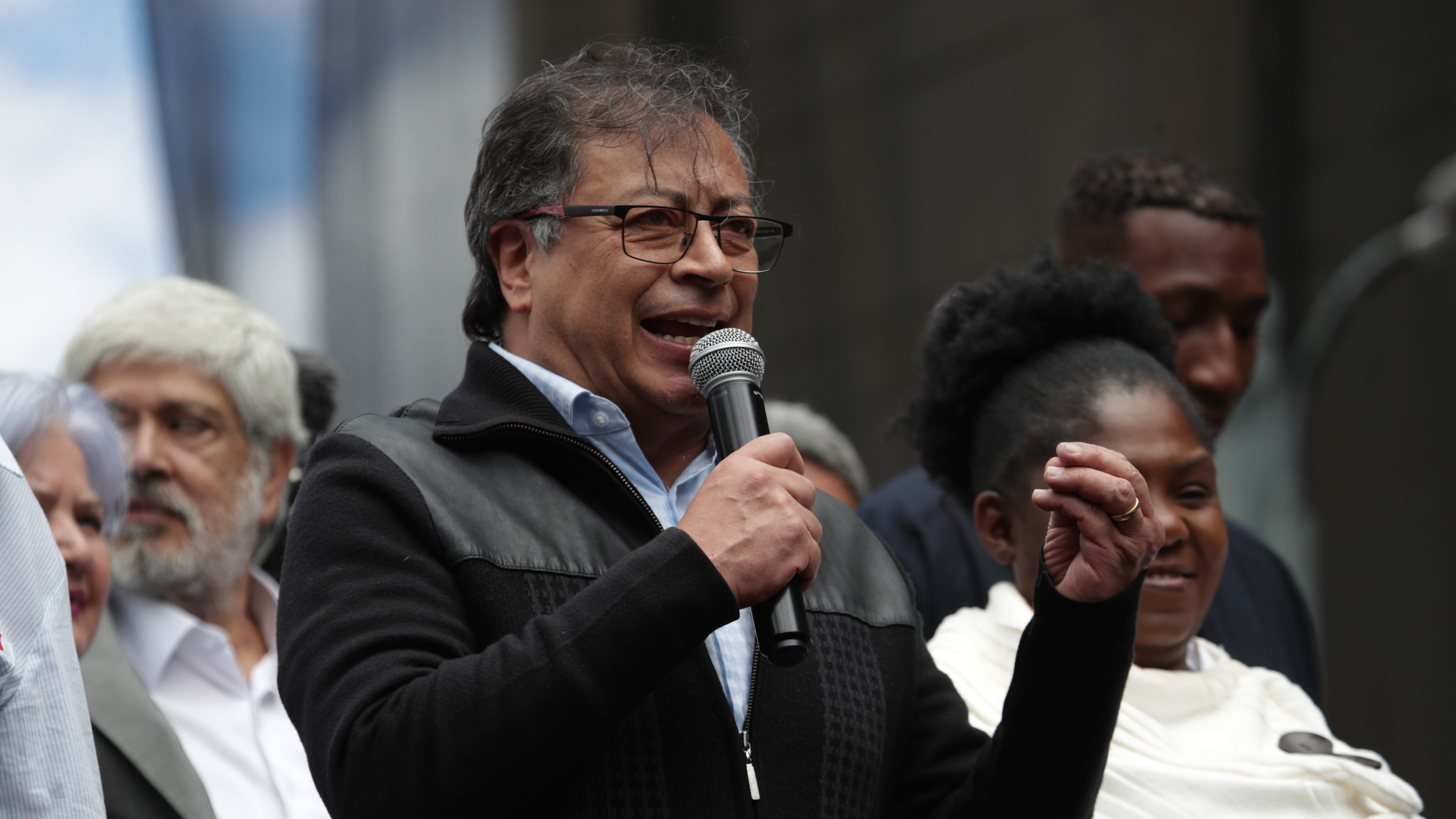 El presidente Gustavo Petro, durante su intervención en la manifestación en su apoyo en Bogotá