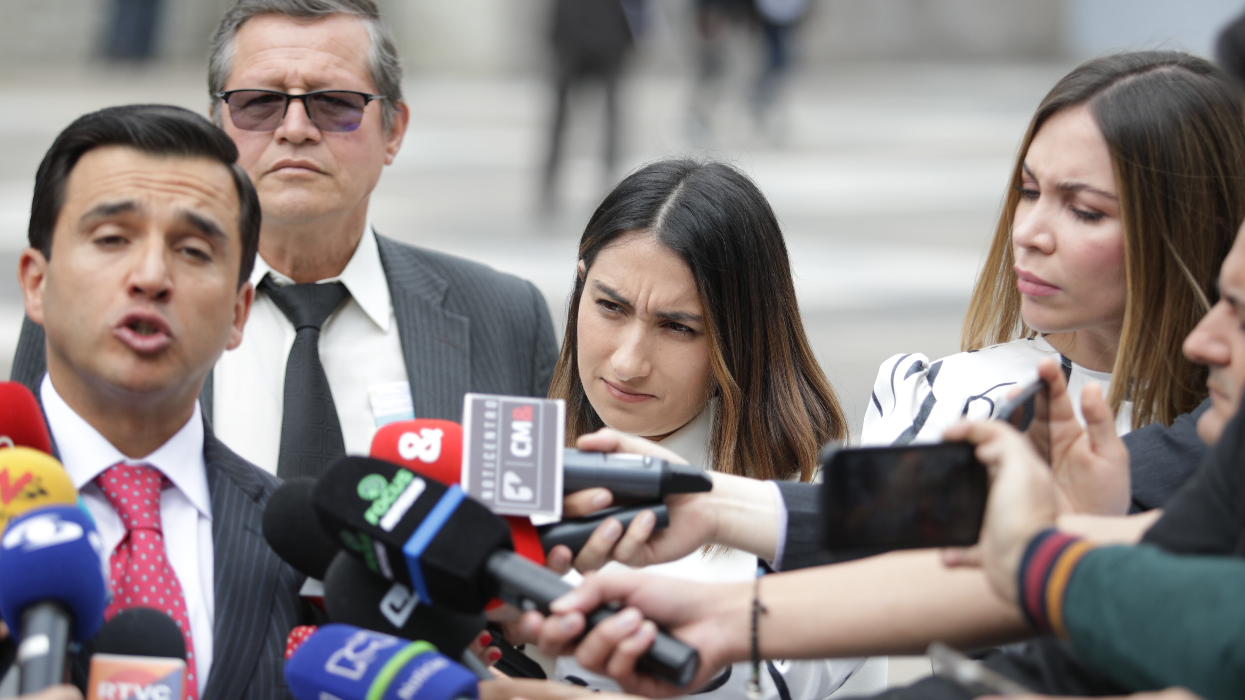 Laura Sarabia, directora del Departamento de Prosperidad Social, durante su llegada al búnker de la Fiscalía en Bogotá