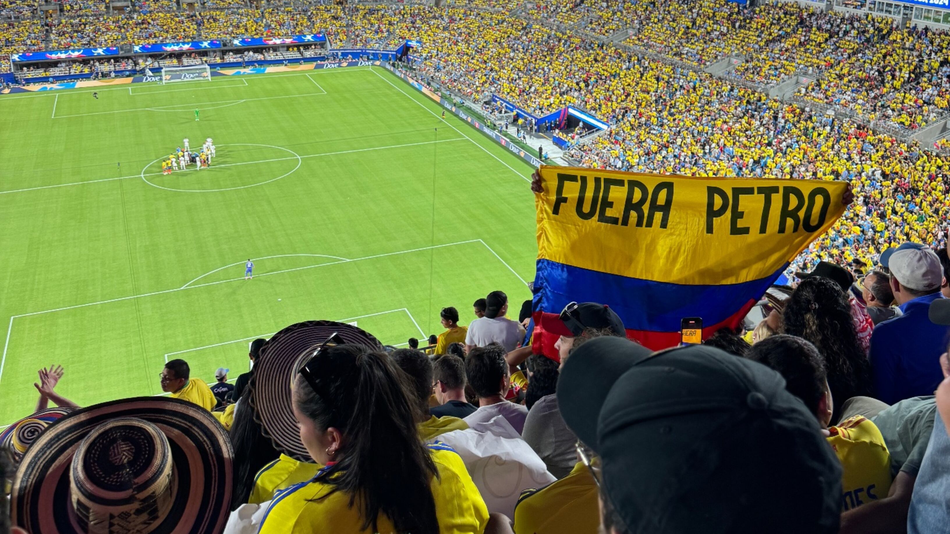 Fuera Petro partidos Colombia