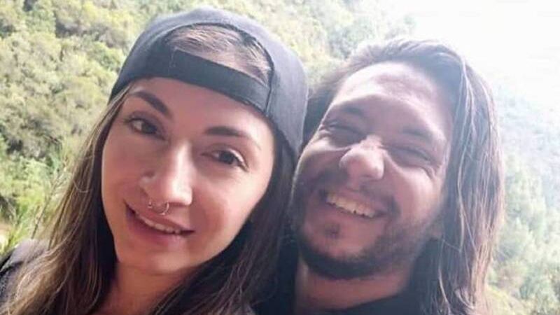 Andrés Camilo Parra agresor y su novio afectada Ángela Ferro.