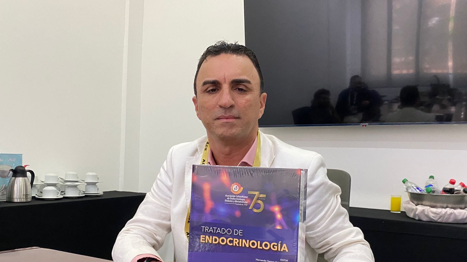 Foto “La obesidad no se trata solo con medicamentos”: José Luis Torres alerta por uso indebido de fármacos.