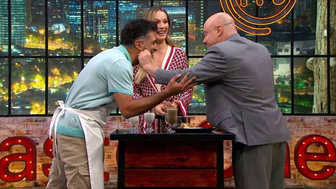 Nuevamente Jacko trajo una receta internacional a 'MasterChef Celebrity Colombia' y se llevó hasta cachete de Jorge Rausch.