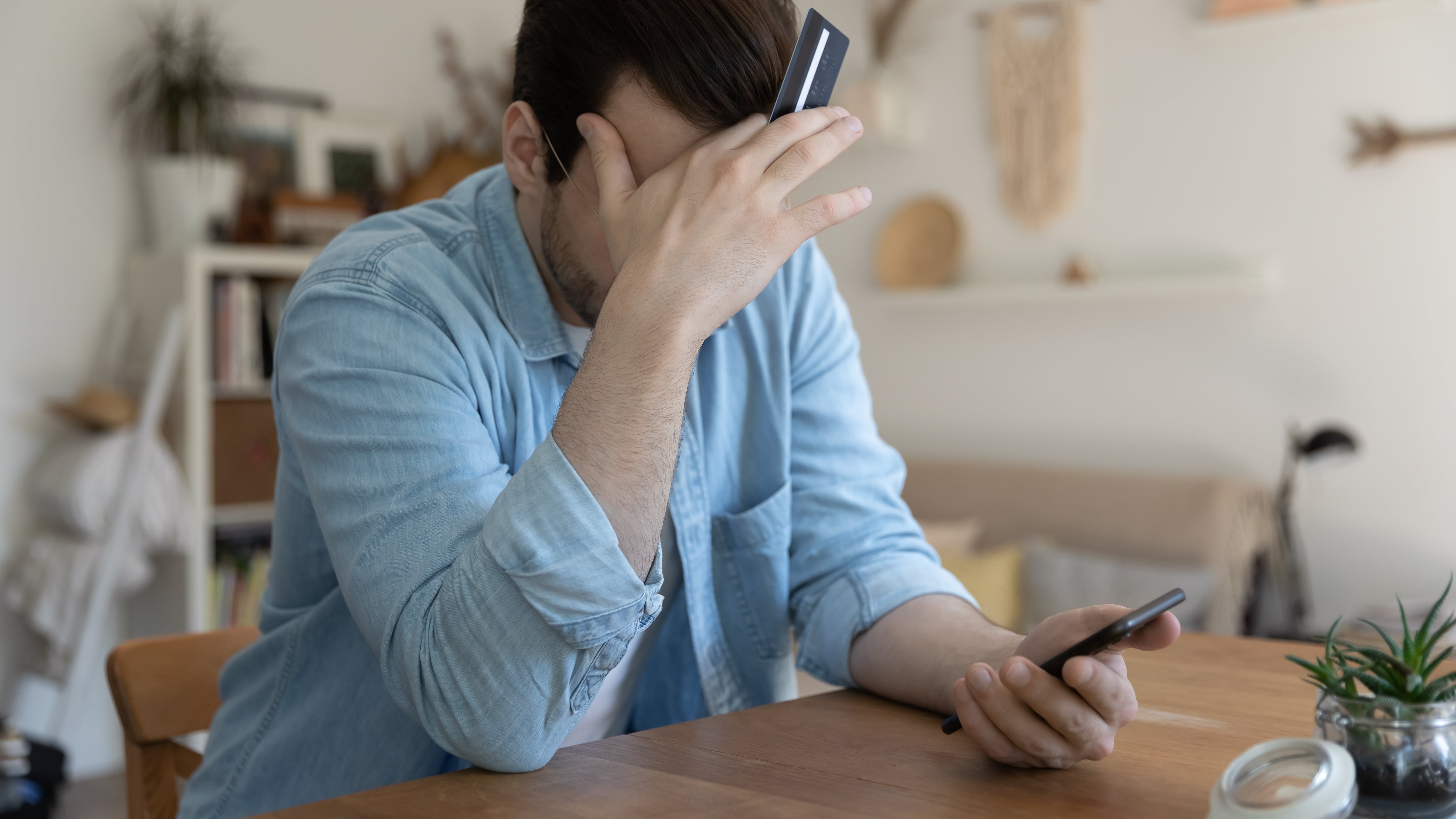 La banca invirtió 25 mil mdp en ciberseguridad para proteger a los usuarios de servicios móviles y digitales, que ya representan 50% de sus clientes.