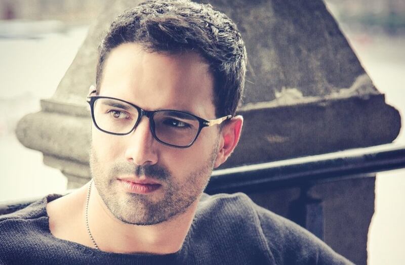 Violeta Bergonzi de RCN le preguntó a Alejandro Estrada lo que debe tener una mujer para ganar su corazón y le cuestionó que le guarde luto a Nataly Umaña