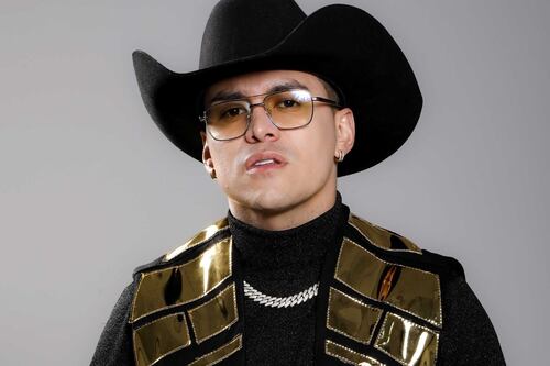 Hija de Yeison Jiménez, en medio del dolor, mostró las cenizas y el altar en honor al artista en su hogar