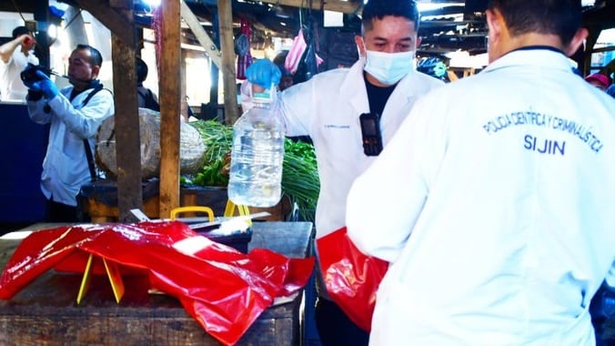 Foto nueve hombres muertos por tomar licor adulterado en Barranquilla.