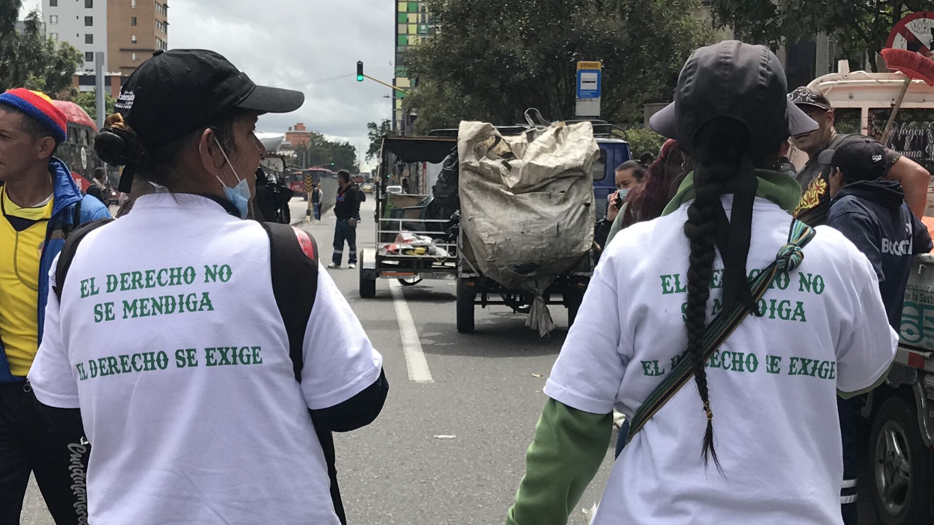 Rechazo a privatizar el reciclaje y abuso policial: las razones por las que recicladores protestaron frente a la UAESP