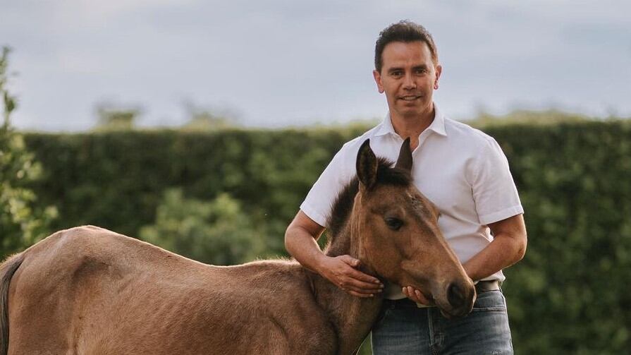 Por lo menos hay tres cosas que pueden sacar de sus casillas al cantante Jhonny Rivera y lo reveló en su Instagram.