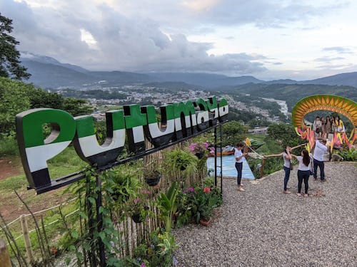 La campaña educativa de Nosotras® llegó por primera vez al Putumayo: 40 años rompiendo tabúes en colegios del país