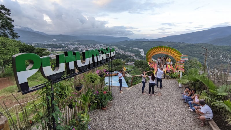 La campaña educativa de Nosotras® llegó por primera vez al Putumayo: 40 años rompiendo tabúes en colegios del país