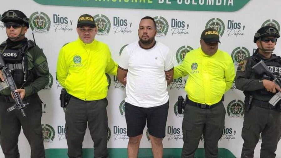 Capturaron a capo del Clan del Golfo por apostar en una pelea de gallos.