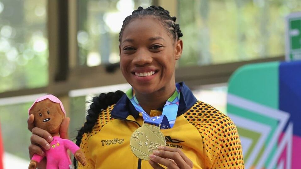 Angie Paola Valdes recibió su medalla de Oro en Boxeo en San Salvador.