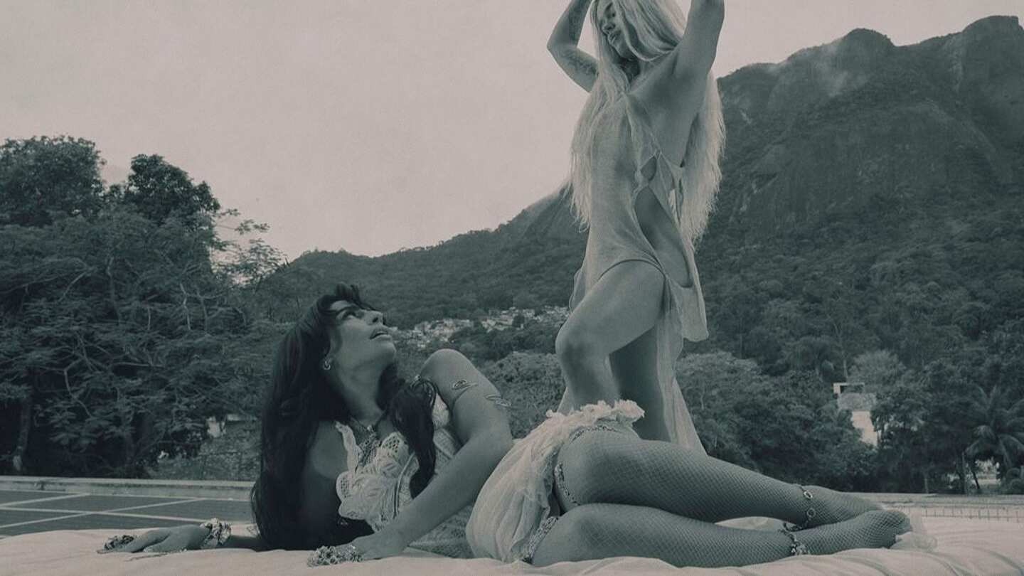 ‘No Me Cansaré’ de Karol G y Sevdaliza es una canción para el amor libre que deja a las parejas ser ellas mismas.