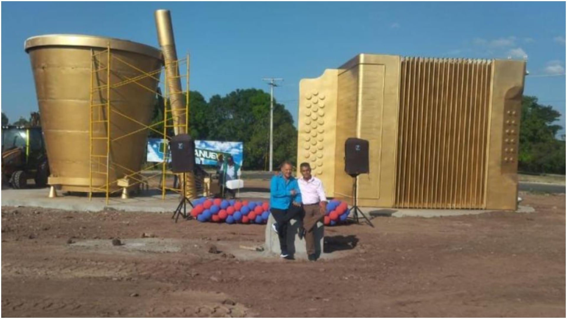 Soldador destruyó el acordeón más grande de Colombia y posiblemente del mundo por presunta falta de pago (Imagen de referencia del acordeón más grande de Colombia tomado de redes sociales)