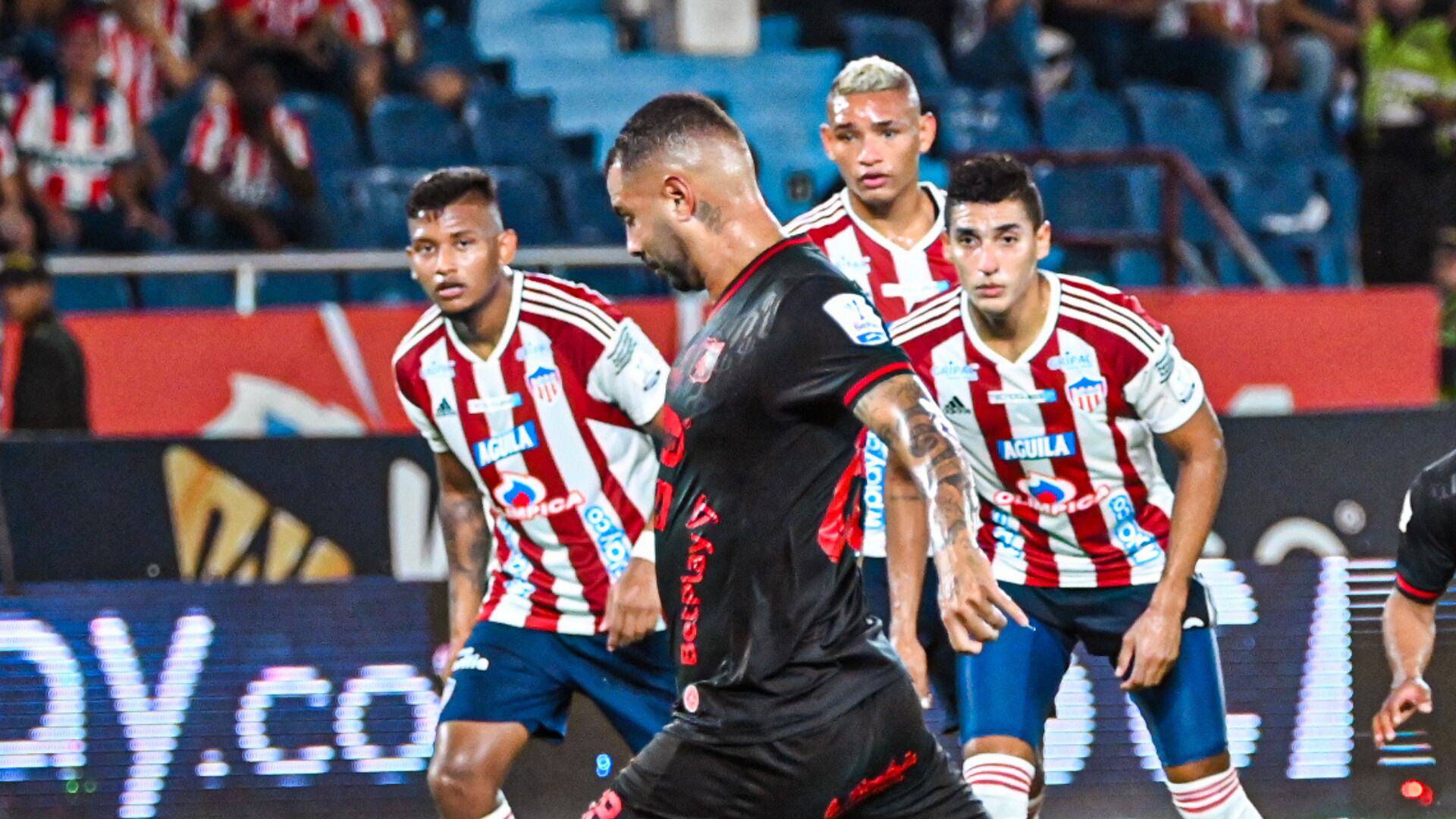 Edwin Cardona se desató y destruyó al Junior en 45 minutos del partido contra América de Cali.