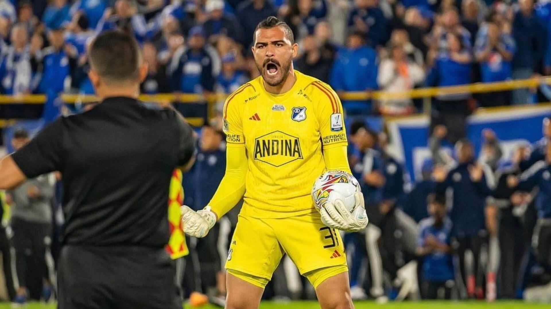 Álvaro Montero y 'Juanito' Moreno festejaron con un curioso gesto.