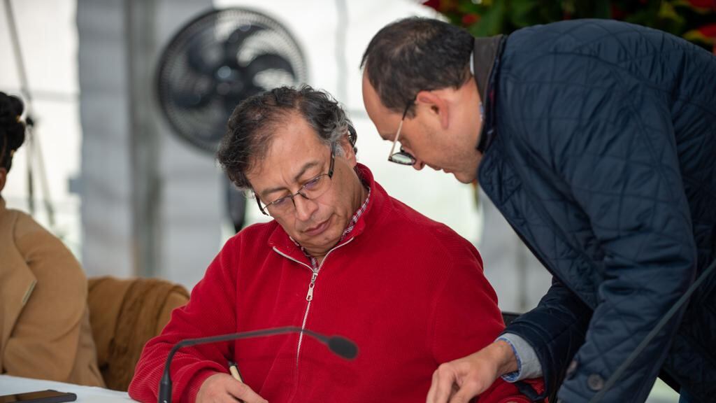 El presidente Gustavo Petro en reunión de ministros en Hato Grande.