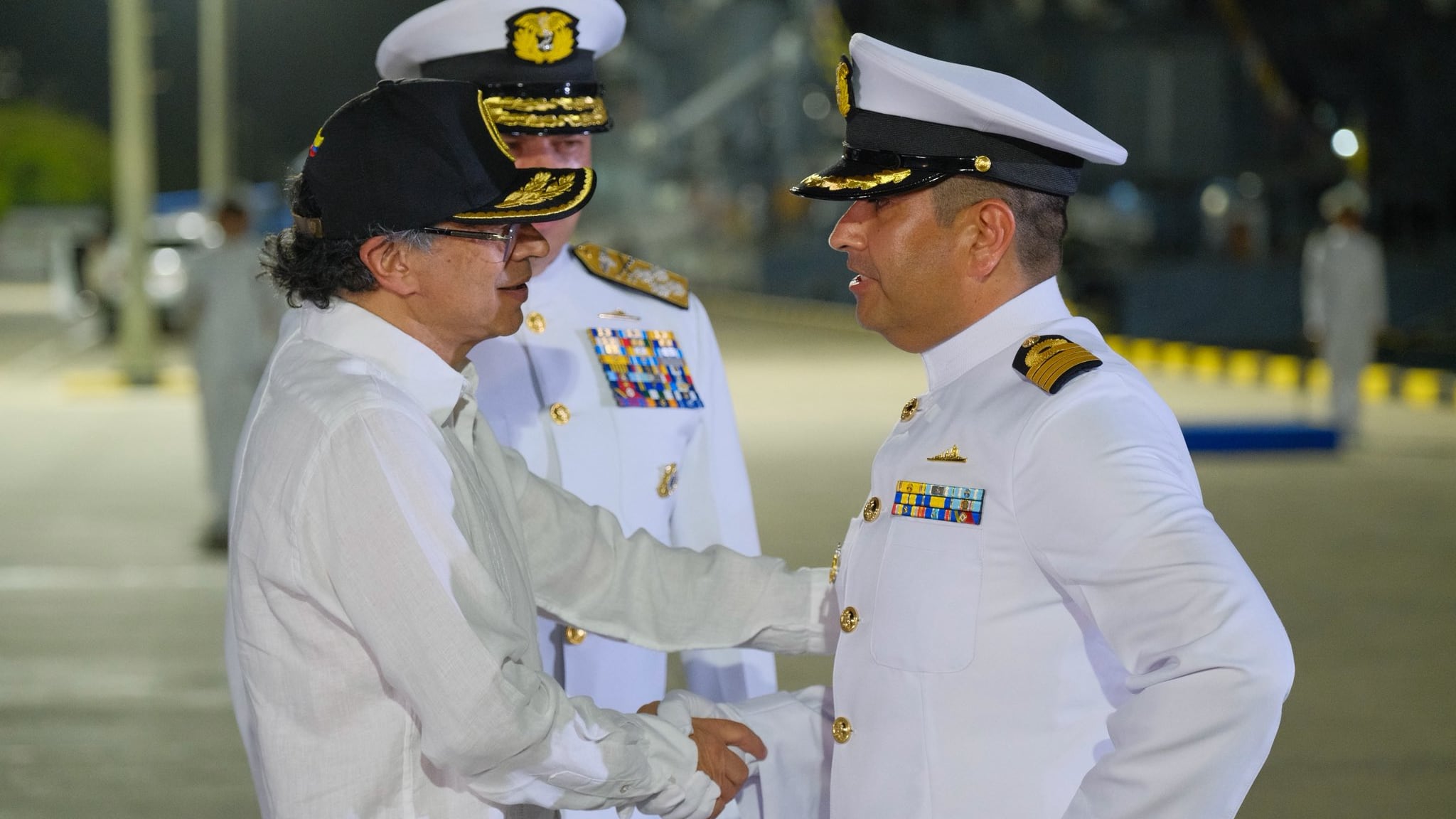 Petro informa que Colombia planea construir un portaviones tras avances en industria naval