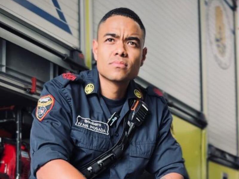 Medellín de luto: Muere el bombero Iván Darío Posada mientras combatía un incendio en el barrio La Toscana