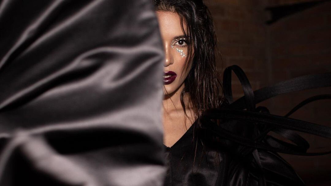 Tras varias publicaciones muy limitadas en las que no escribía al pie de post casi nada Mara Cifuentes ha decidido contarlo todo.