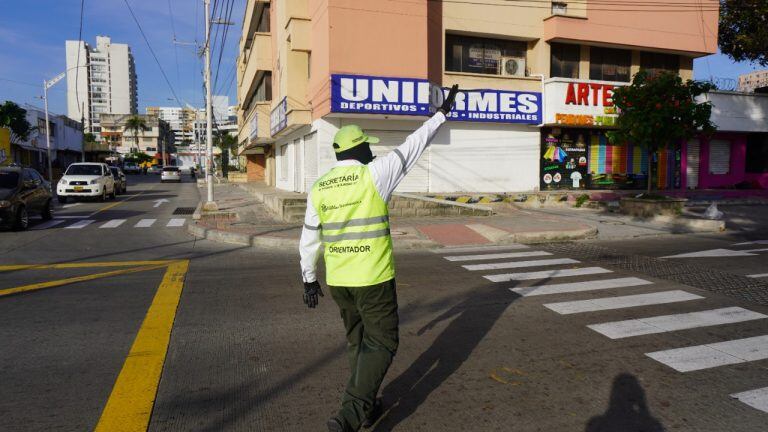 Orientador de Tránsito en Barranquilla.