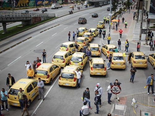 No cedieron: taxistas confirman fecha de paro nacional por alzas a la gasolina y otros reclamos