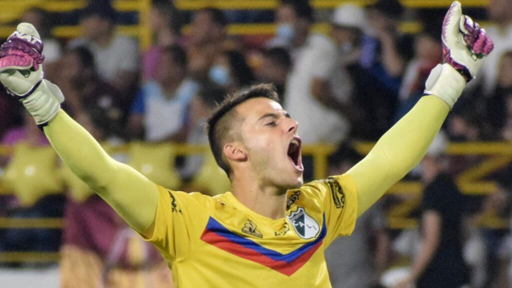 ¡Cali seguirá De Amores con su guardameta! Renovó y aseguró su permanencia