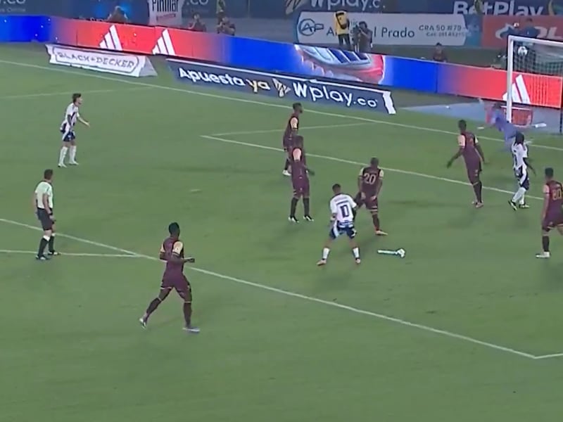 El árbitro tuvo que parar el partido tras espectacular gol de Enamorado: Todo antes de los 10 minutos