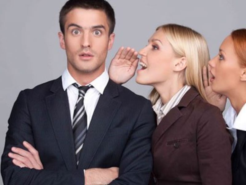Contar chismes puede ser beneficioso para la salud y la comunicación