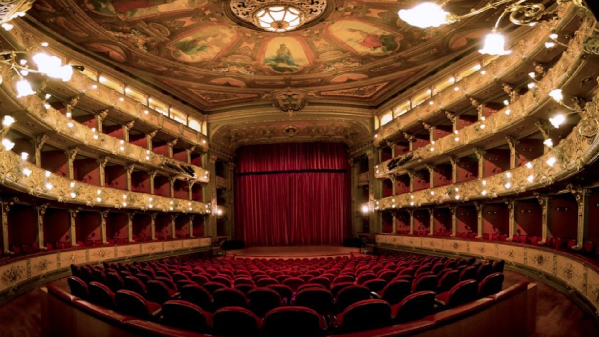 El Teatro Colón reabre sus puertas con una programación que lo mantendrá pegado a sus históricas butacas carmesí