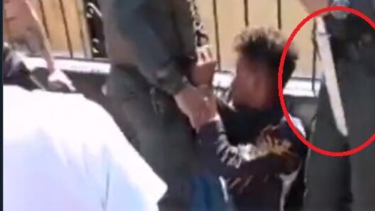 Ladrón es agredido por la comunidad en Barranquilla.